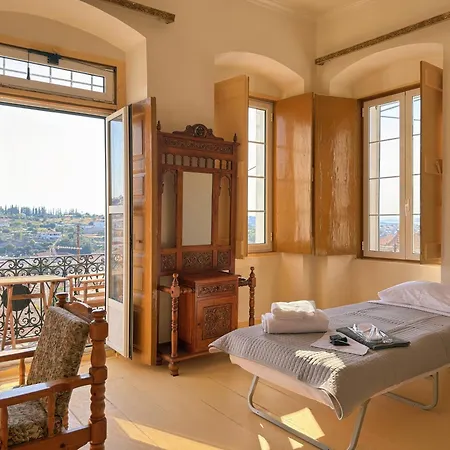 Ferienhaus Traditional Stone House