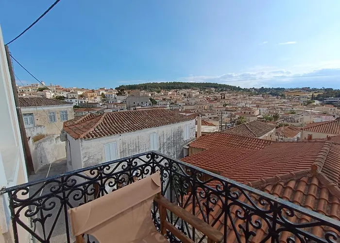 Vakantiehuis Traditional Stone House