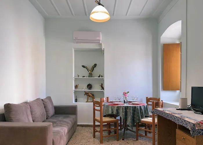 Traditional Stone House Vakantiehuis *