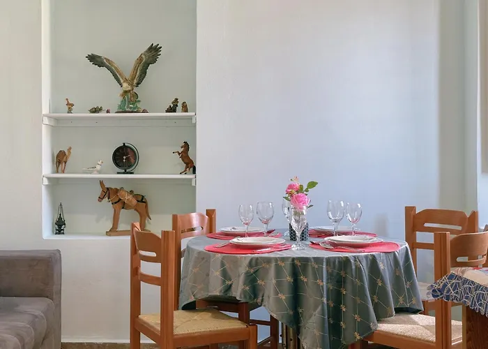 Traditional Stone House בית נופש קראנידיון