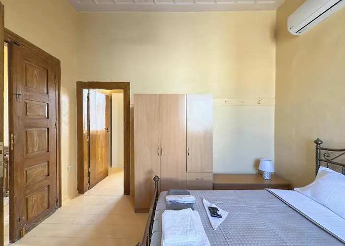 Vakantiehuis Traditional Stone House *