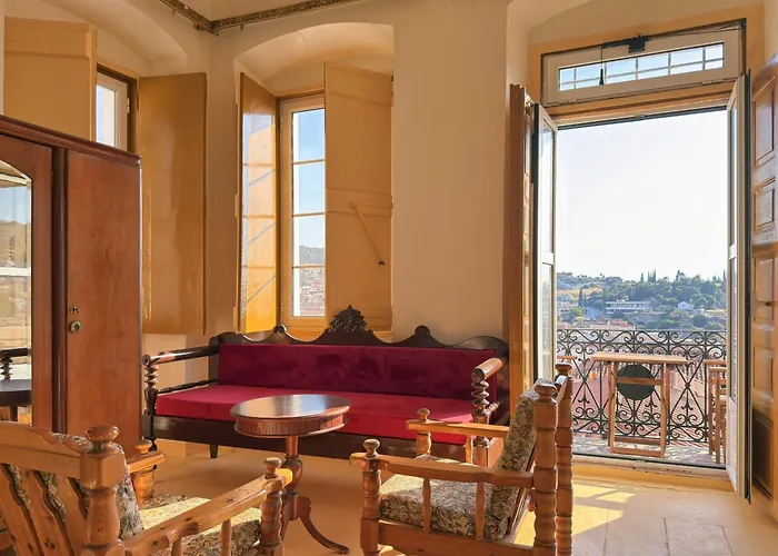 Traditional Stone House Vakantiehuis