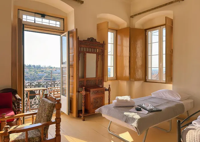 בית נופש Traditional Stone House